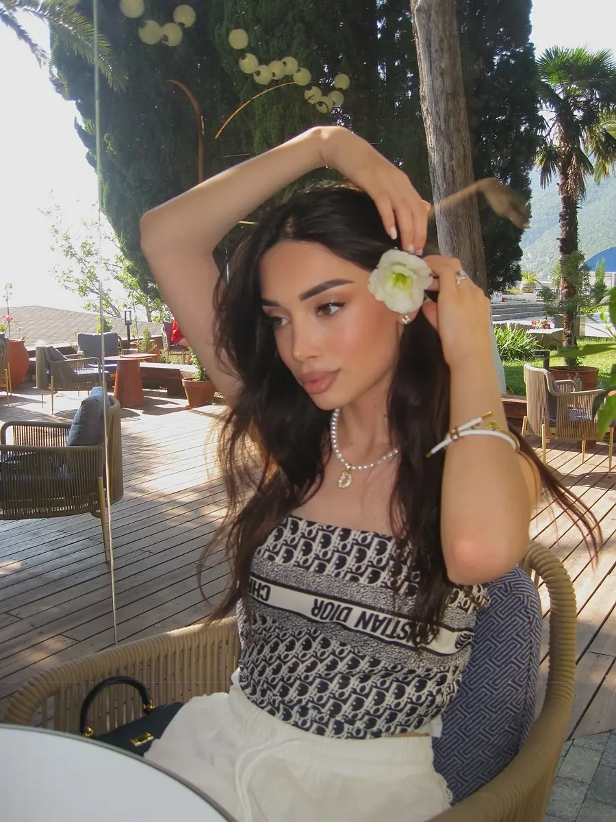 Аделина эскорт в городе Питер