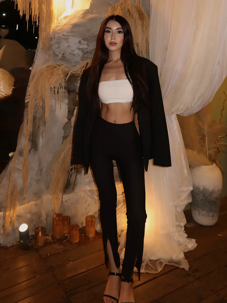 Аделина эскорт в городе Питер