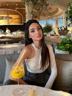 Аделина эскорт в городе Питер