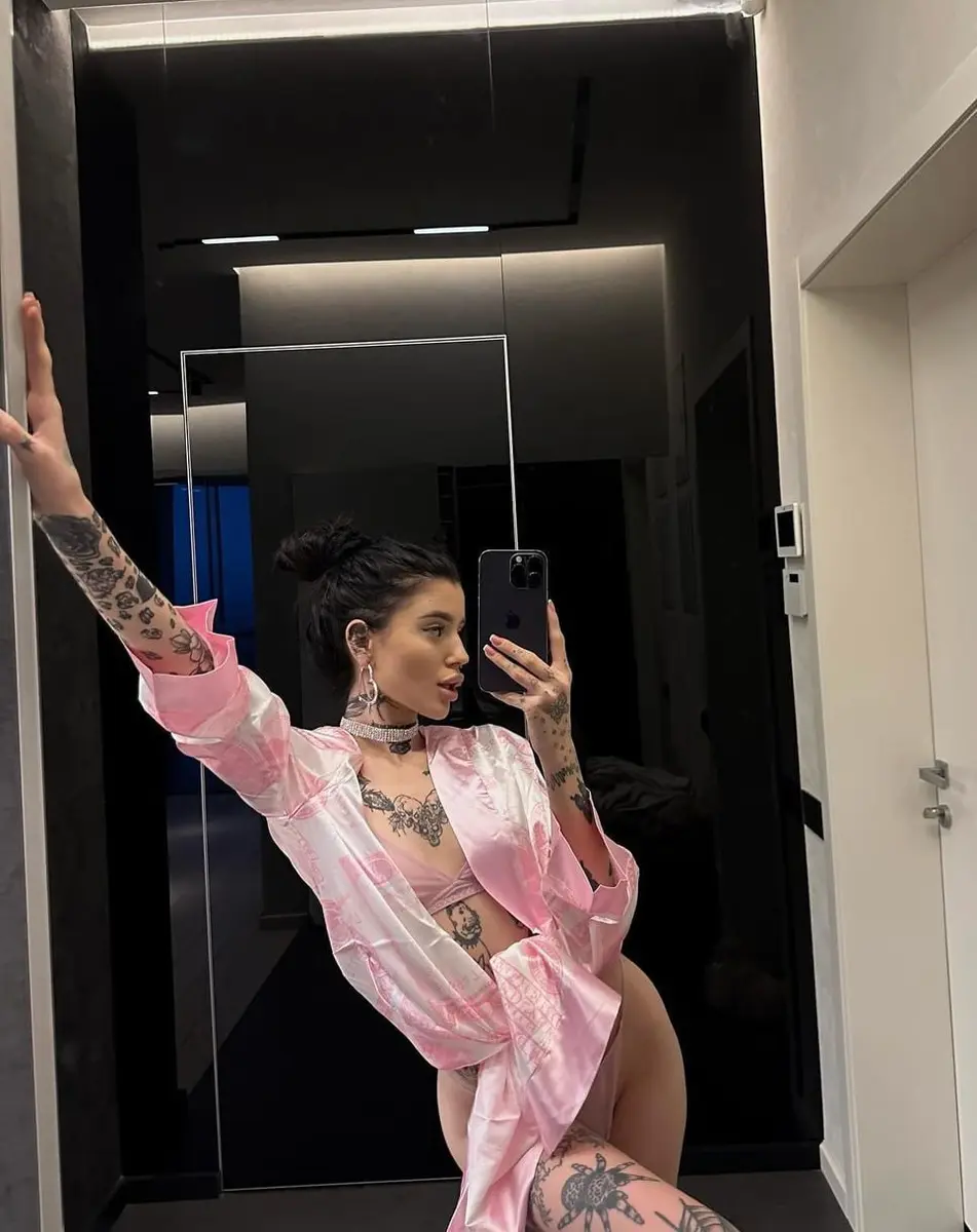 Эвелин эскорт в городе Питер