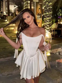 Изабелла эскорт в городе Питер