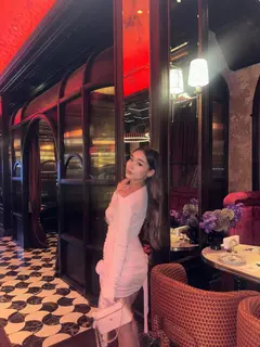 Лейла эскорт в городе Питер