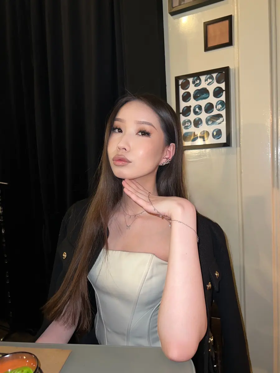 Лисандра эскорт в городе Питер