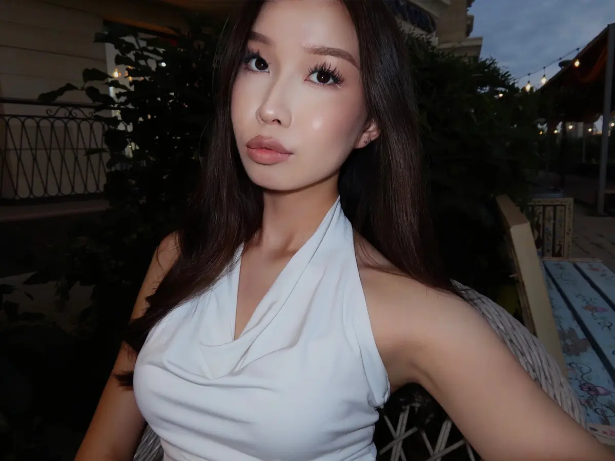 Лисандра эскорт в городе Питер