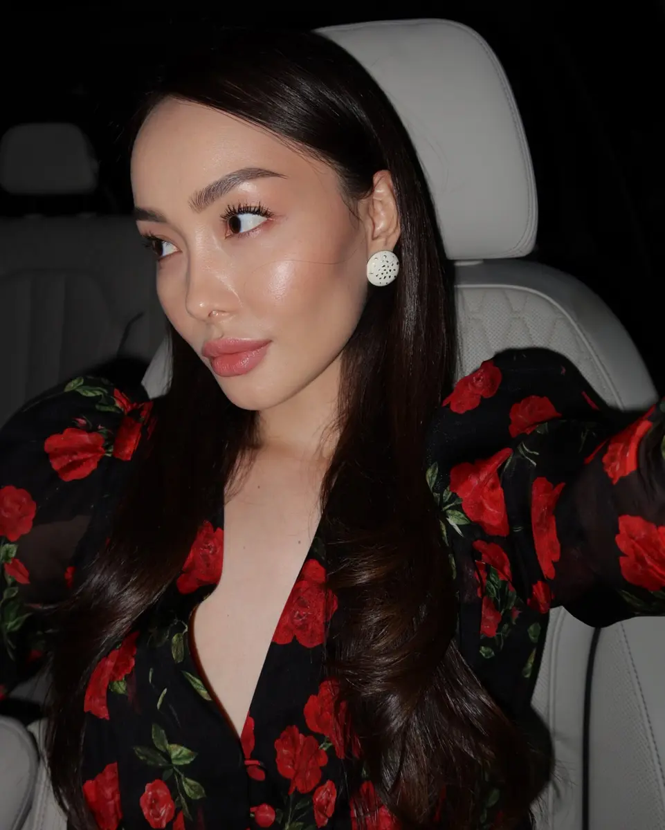 Мелания эскорт в городе Питер