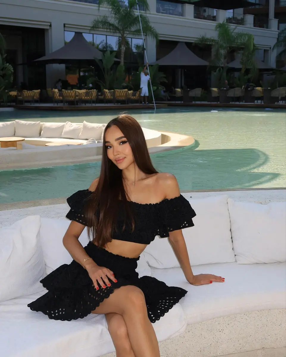 Наоми эскорт в городе Питер