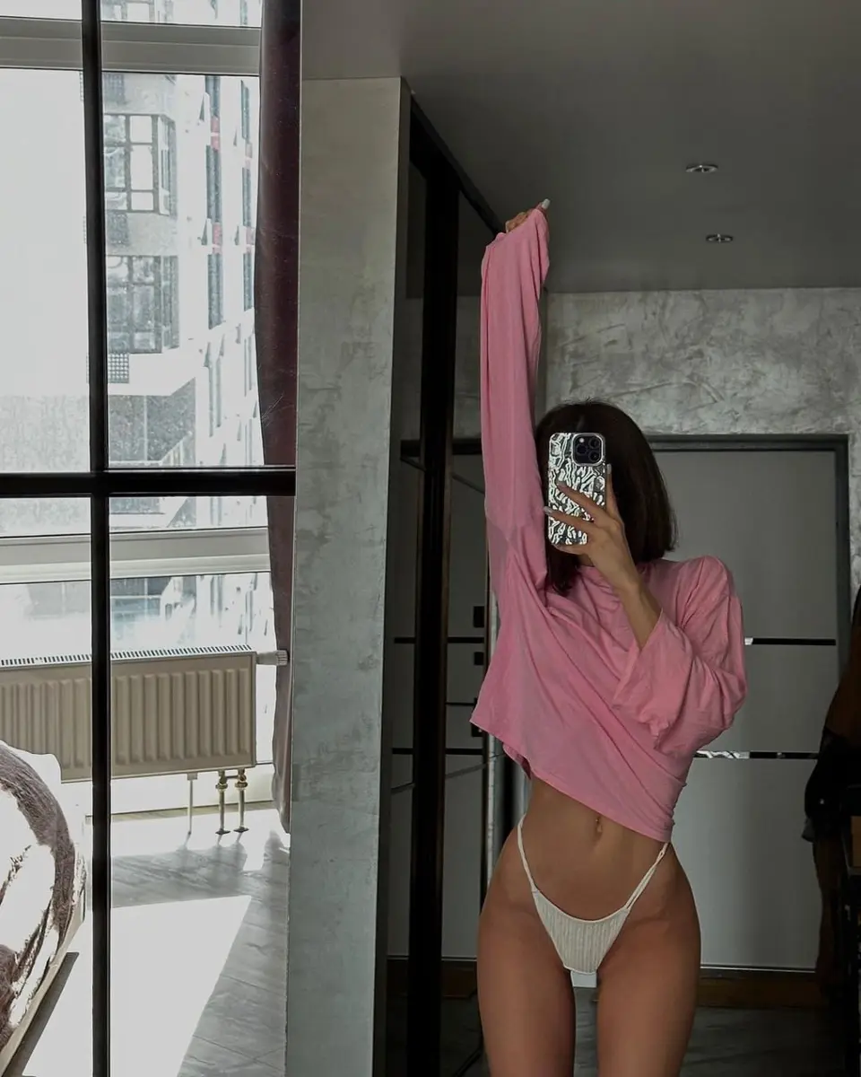 Рафаэлла эскорт в городе Питер