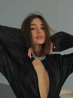 Рафаэлла эскорт в городе Питер