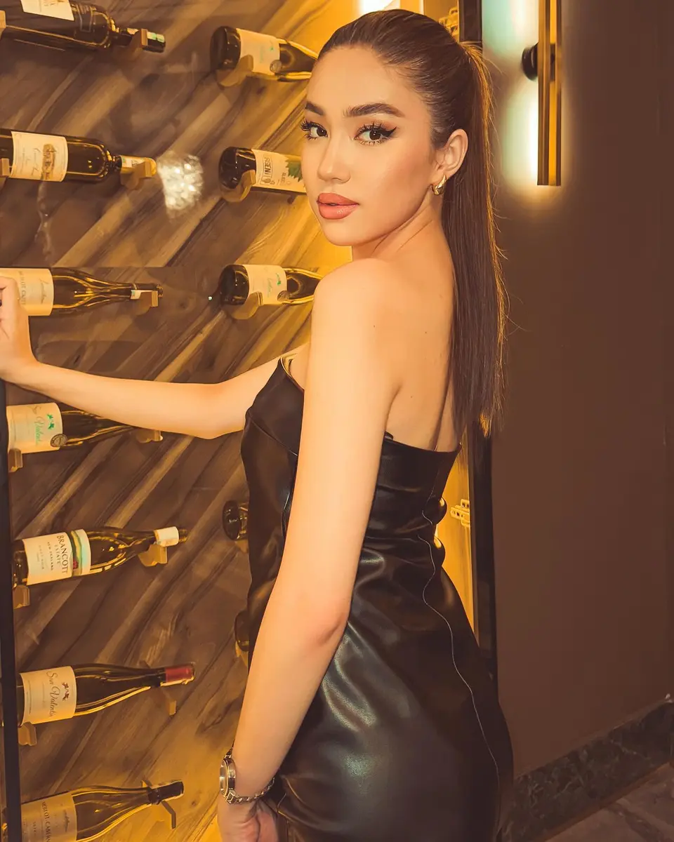 Ромина эскорт в городе Питер