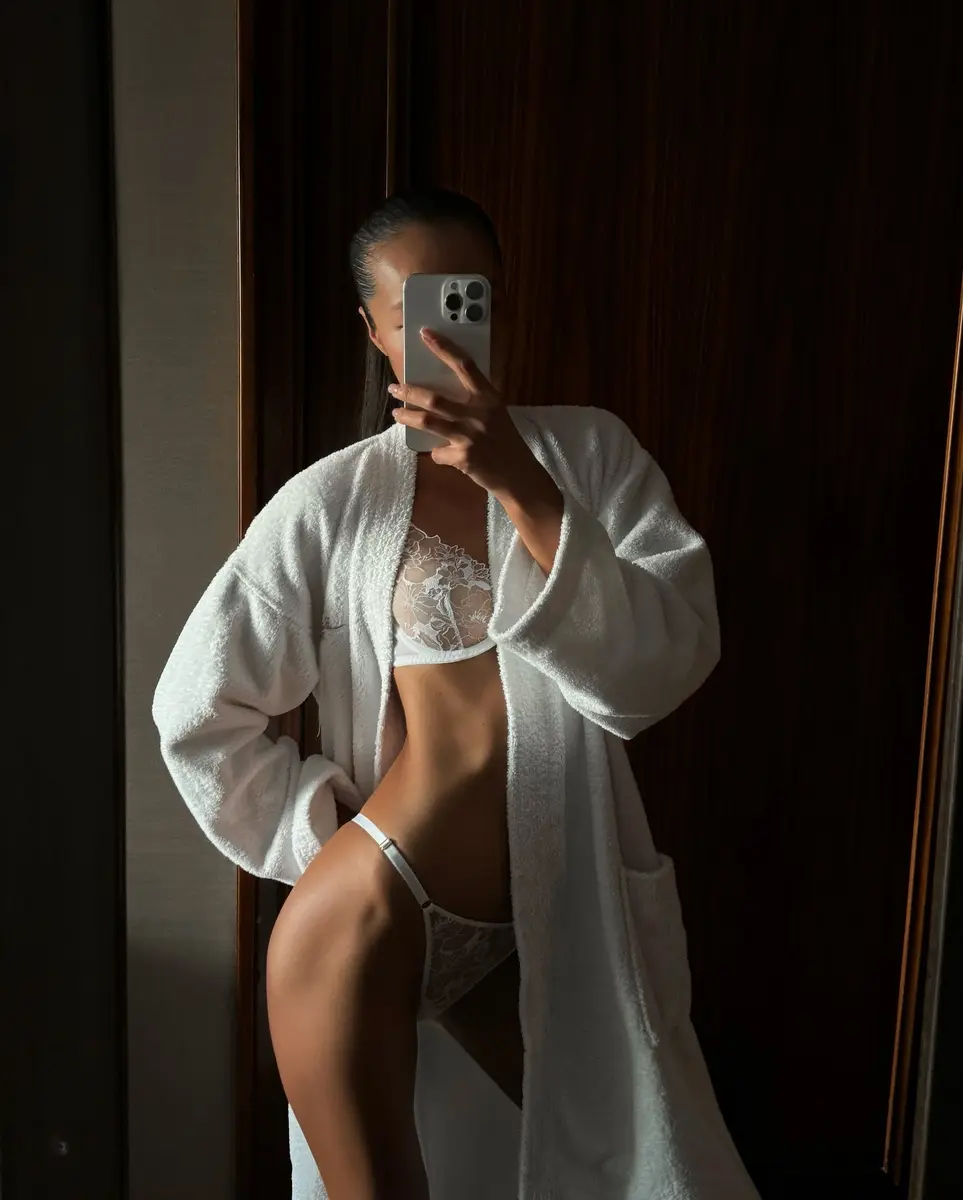 Сауле эскорт в городе Питер