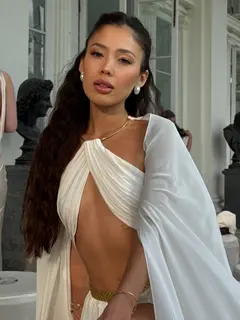 Юми эскорт в городе Питер