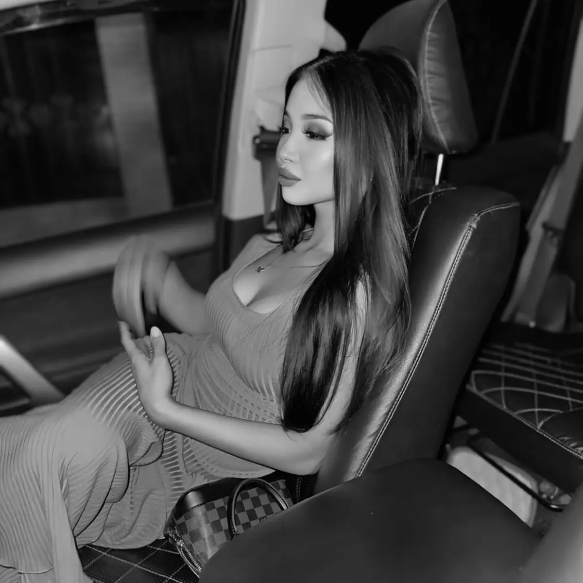 Юна эскорт в городе Питер